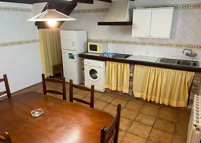 La Cerezal Ii Borines